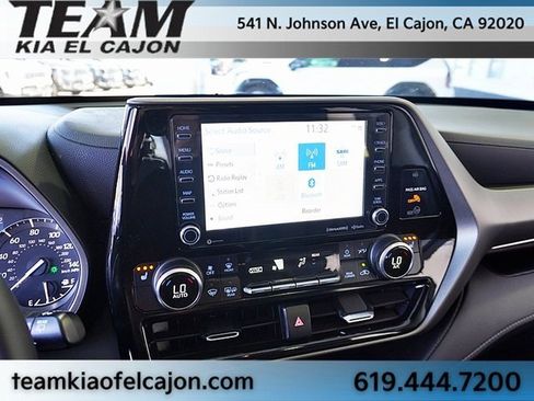 Used 2021 Toyota Highlander XLE image 28