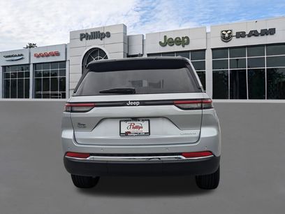New 2025 Jeep Grand Cherokee Laredo X w/ Luxury Tech Group I