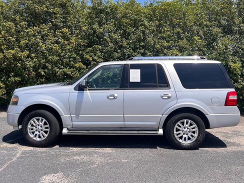 Used 2014 Ford Expedition Limited image 4