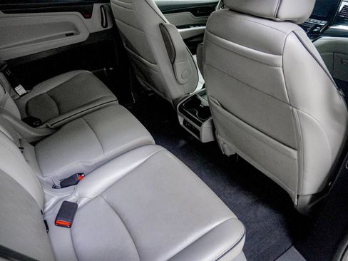 Used 2022 Honda Odyssey Elite image 36