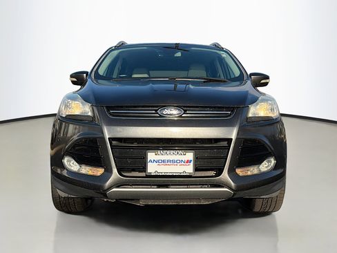Used 2015 Ford Escape Titanium image 2