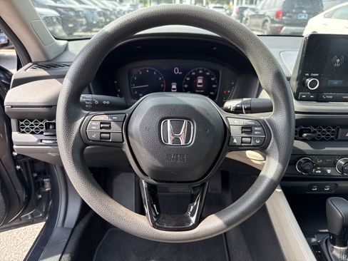 Certified 2025 Honda Accord LX image 18