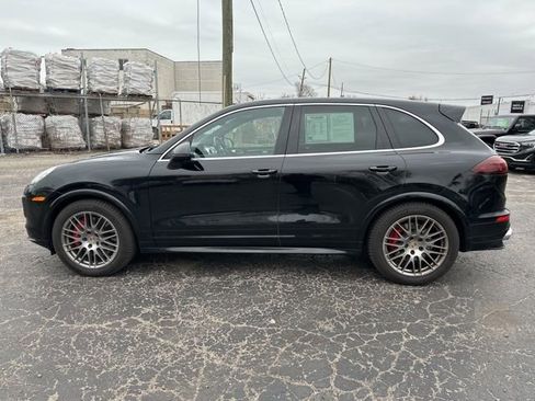 Used 2016 Porsche Cayenne GTS image 8
