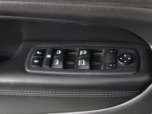 Used 2018 Jeep Grand Cherokee Altitude RWD image 23
