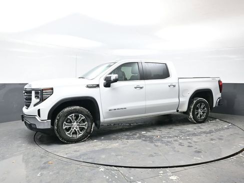 Used 2025 GMC Sierra 1500 SLT image 10