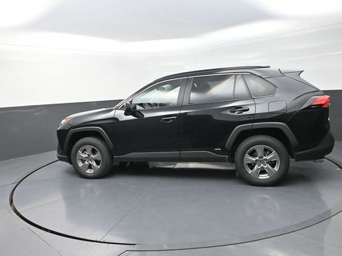 Used 2025 Toyota RAV4 LE image 44