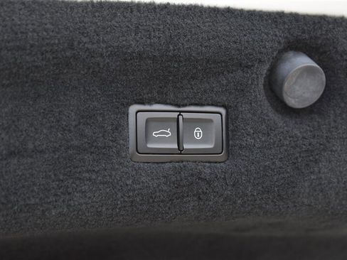Used 2021 Bentley Continental GT AWD/4WD image 50
