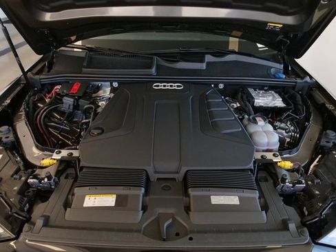 New 2026 Audi Q7 2.0T Premium image 9