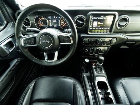 Used 2019 Jeep Wrangler Unlimited Sahara w/ Quick Order Package 24M Moab image 16