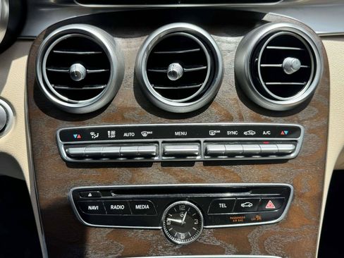 Used 2017 Mercedes-Benz C 300 Sedan image 32