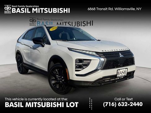 Used 2024 Mitsubishi Eclipse Cross LE image 1