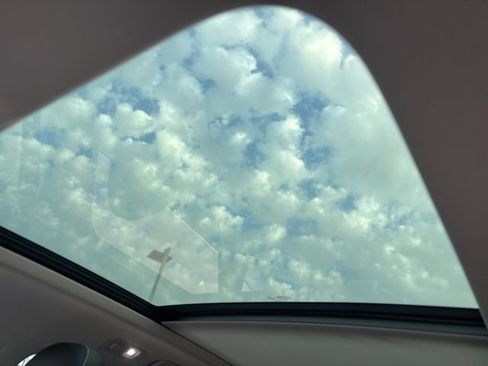 Used 2022 Volkswagen Taos SE image 10