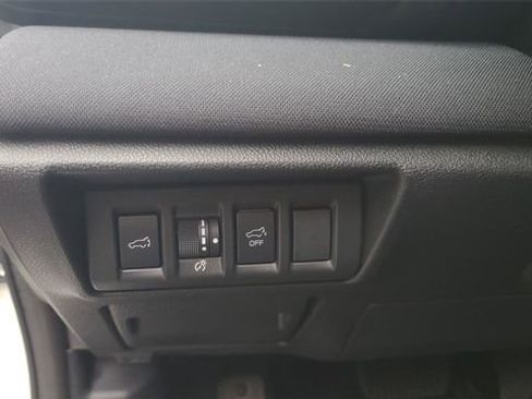 Certified 2025 Subaru Outback Premium AWD/4WD image 19