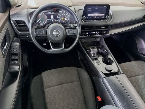 Used 2023 Nissan Rogue SV image 24