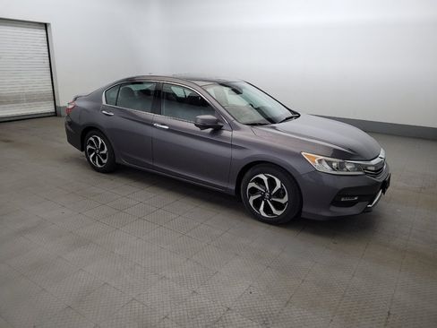 Used 2017 Honda Accord EX-L image 11