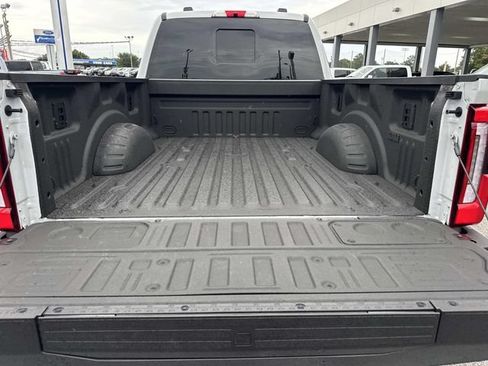 Used 2026 Ford F250 Platinum AWD/4WD image 13