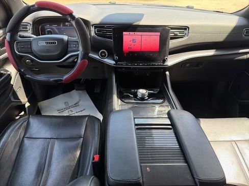 Used 2023 Jeep Wagoneer 4WD w/ Rear Seat Video Group 1 image 20