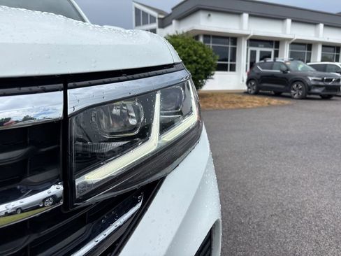 Used 2021 Volkswagen Atlas Cross Sport SEL AWD/4WD image 9