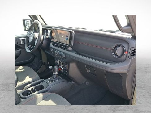 Used 2026 Jeep Wrangler Unlimited Rubicon AWD/4WD image 12