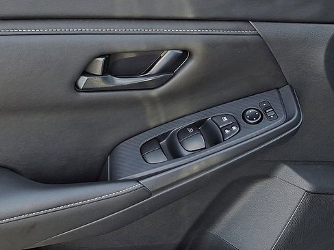 Used 2024 Nissan Sentra S FWD image 14