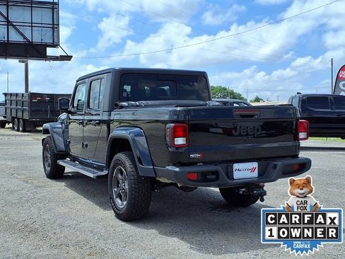 Used 2023 Jeep Gladiator Sport AWD/4WD image 3