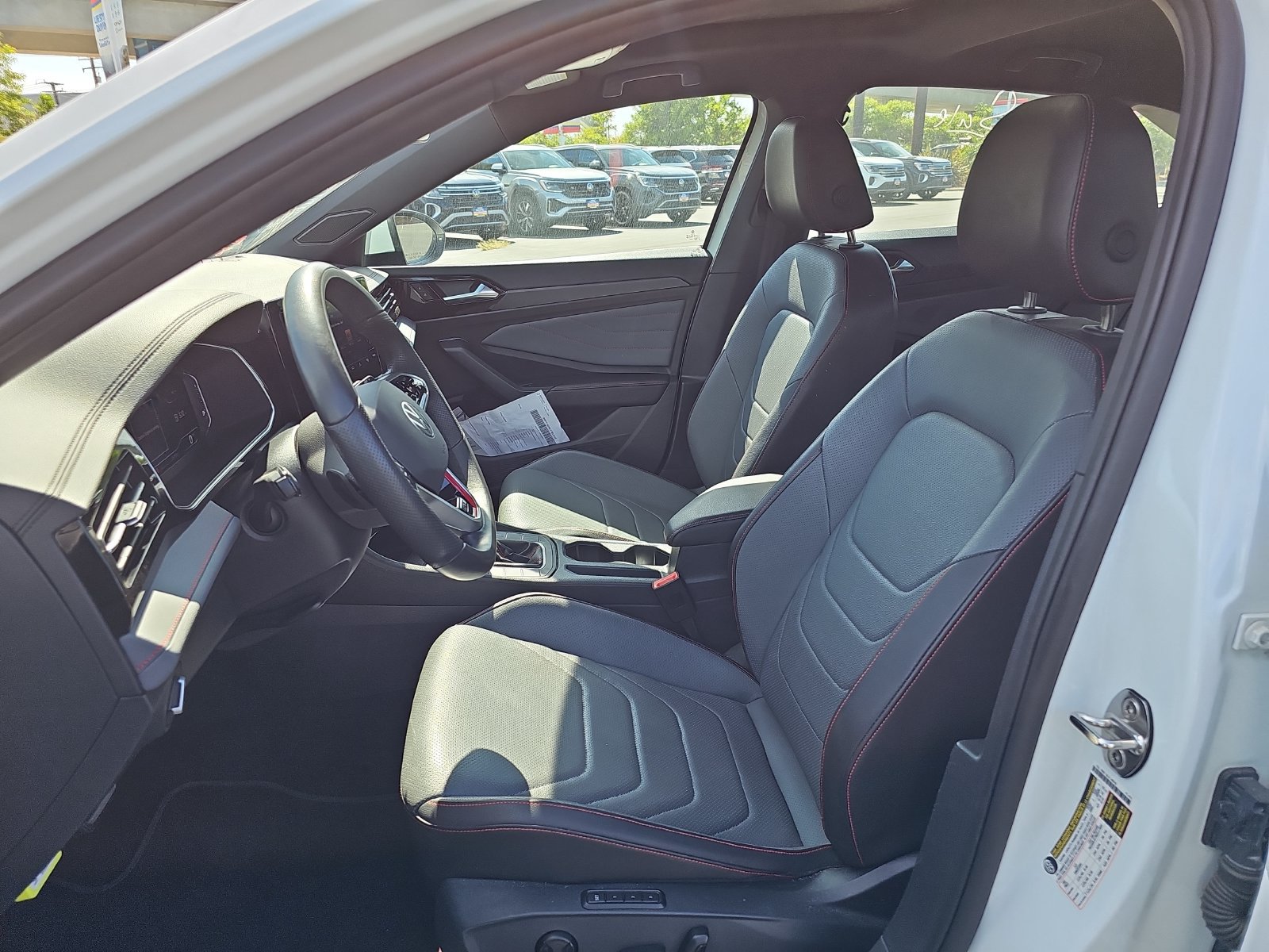 Used 2025 Volkswagen Jetta GLI Autobahn FWD image 16