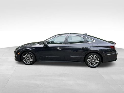 Used 2023 Hyundai Sonata SEL FWD image 2