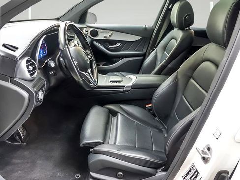Used 2023 Mercedes-Benz GLC 300 4MATIC Coupe image 8