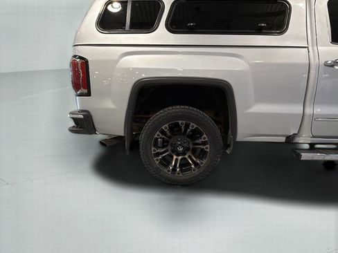 Used 2017 GMC Sierra 1500 SLT w/ SLT Premium Package AWD/4WD image 35