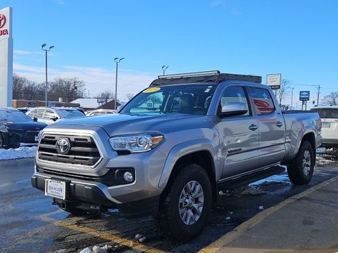 Used 2019 Toyota Tacoma SR5 image 5