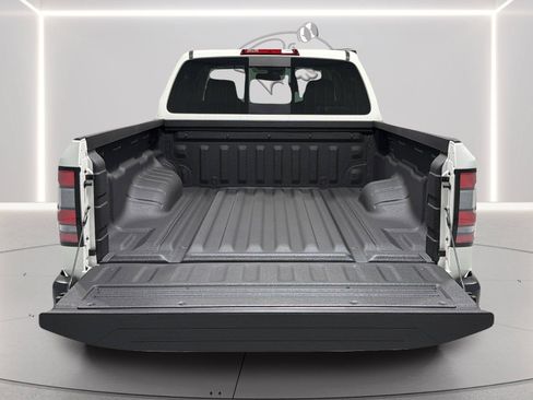 Used 2026 Nissan Frontier S AWD/4WD image 9