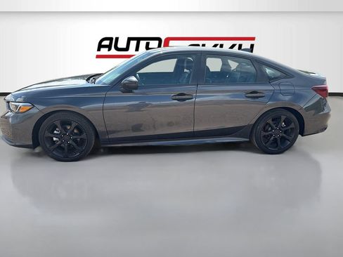 Used 2025 Honda Civic Sport Touring image 4