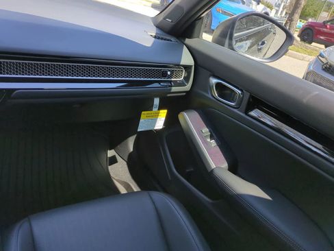 Used 2025 Honda Civic Sport Touring image 16