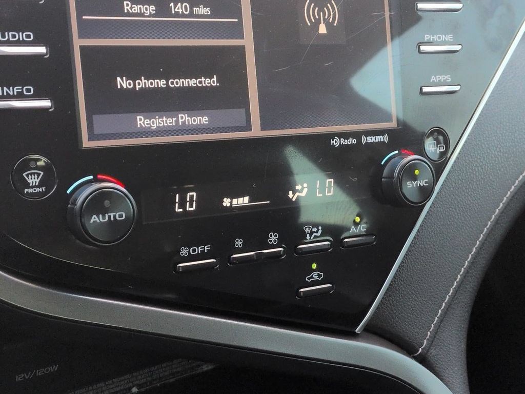 Used 2018 Toyota Camry XSE FWD image 19