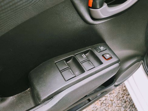 Used 2009 Honda Fit image 4