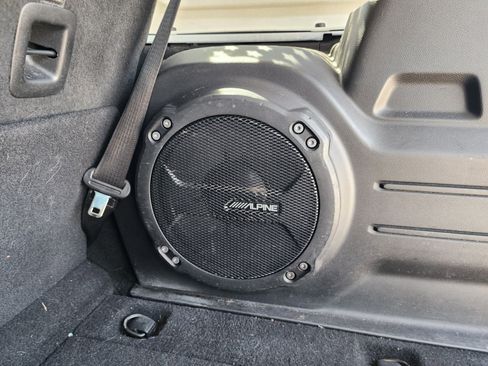 Used 2018 Jeep Wrangler Unlimited Sahara image 7