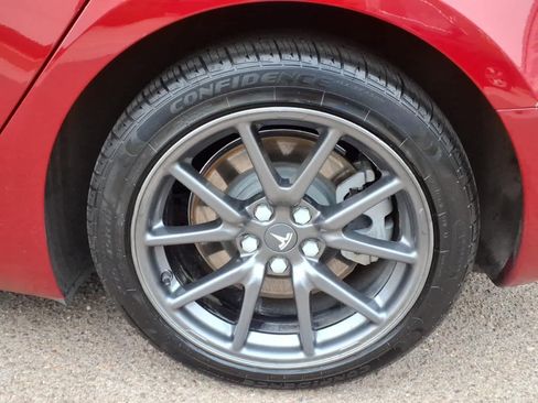 Used 2018 Tesla Model 3 Mid Range RWD image 9