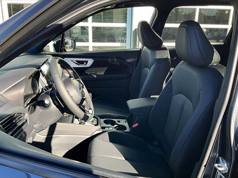 New 2025 Subaru Forester Touring image 9