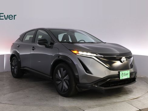 Used 2024 Nissan Ariya AWD image 13