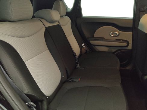Used 2019 Kia Soul FWD image 19