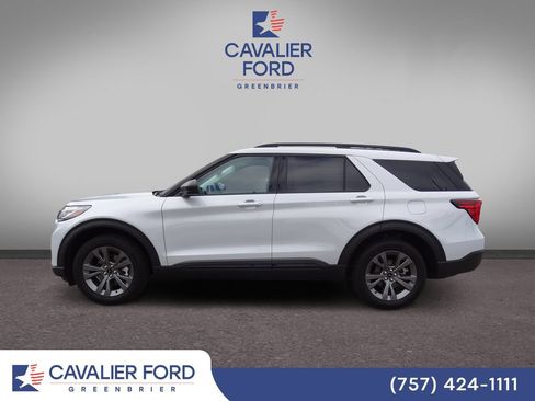 Used 2026 Ford Explorer Active w/ Active Comfort Package AWD/4WD image 4