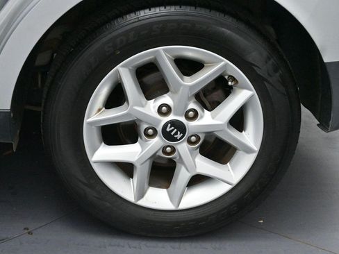 Used 2020 Kia Soul S FWD image 29