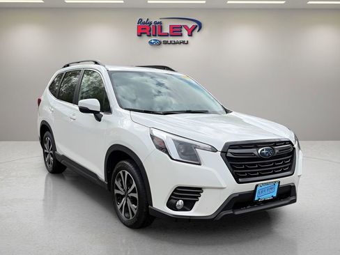 Used 2023 Subaru Forester Limited AWD/4WD image 7