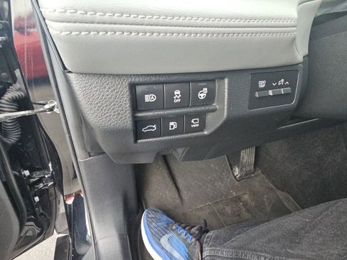 Used 2019 Toyota Avalon Limited w/ Advanced Safety Package image 23