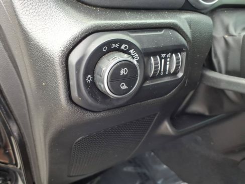 Used 2022 Jeep Gladiator Mojave w/ Cold Weather Group AWD/4WD image 27