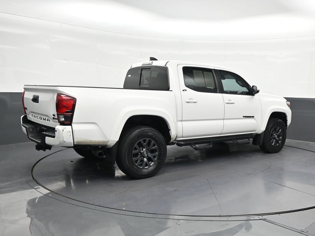 Used 2023 Toyota Tacoma SR5 AWD/4WD image 5