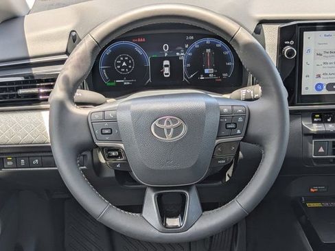 Used 2026 Toyota Camry XLE FWD image 20