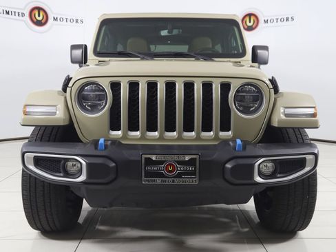 Used 2022 Jeep Wrangler Unlimited Sahara AWD/4WD image 51