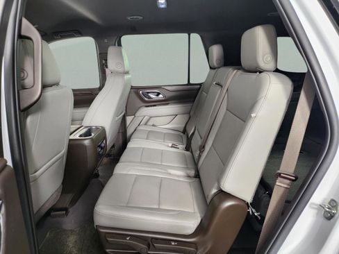 Used 2022 Chevrolet Tahoe LT w/ Luxury Package image 29