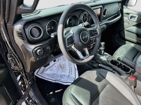 Used 2023 Jeep Wrangler Unlimited Rubicon 4xe AWD/4WD image 10